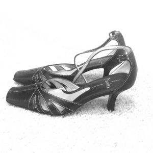 Black Linea Paolo Heels